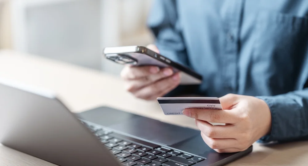 Pay-international-contractors-in-vietnam