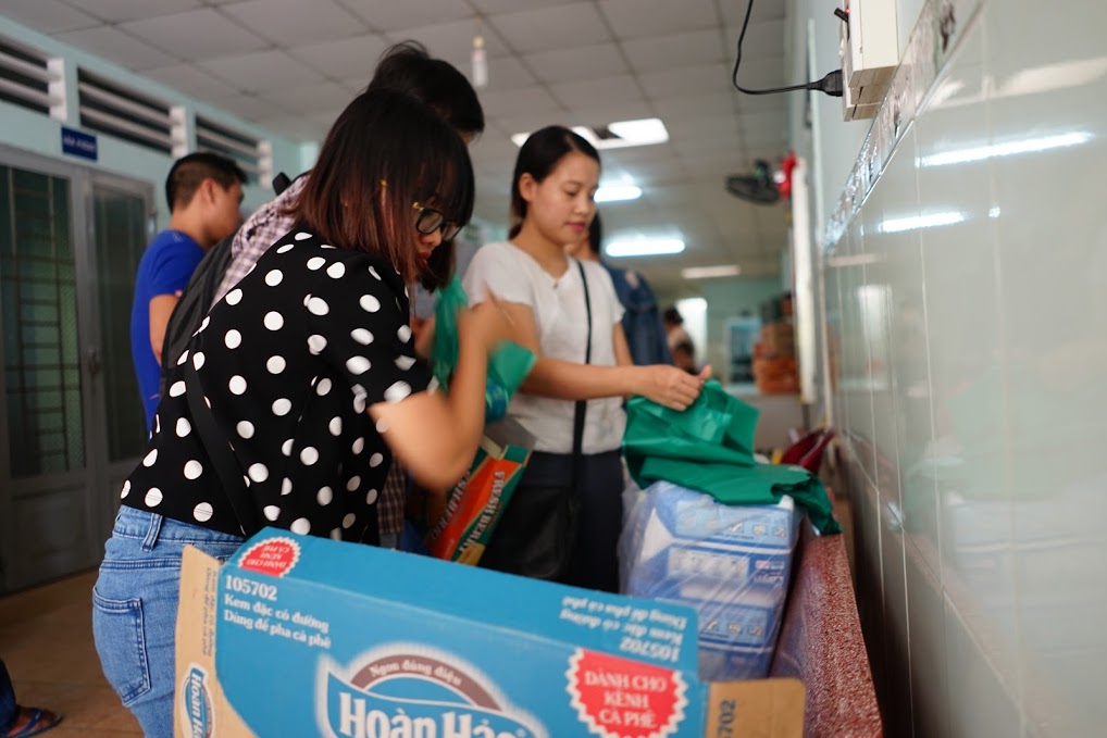 Helping out the elderly in Vinh Son