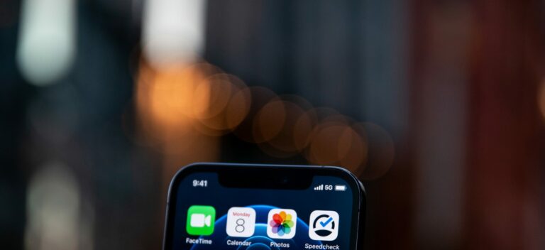 IoT connectivity image background