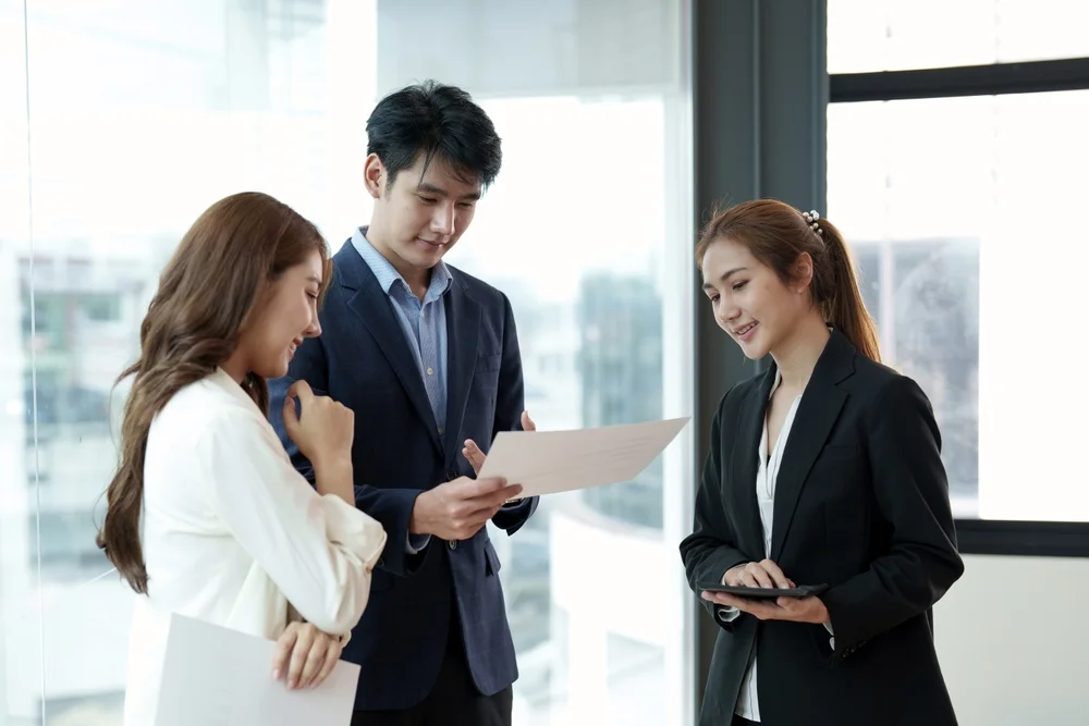 Pros and Cons of Using Interview Scorecards