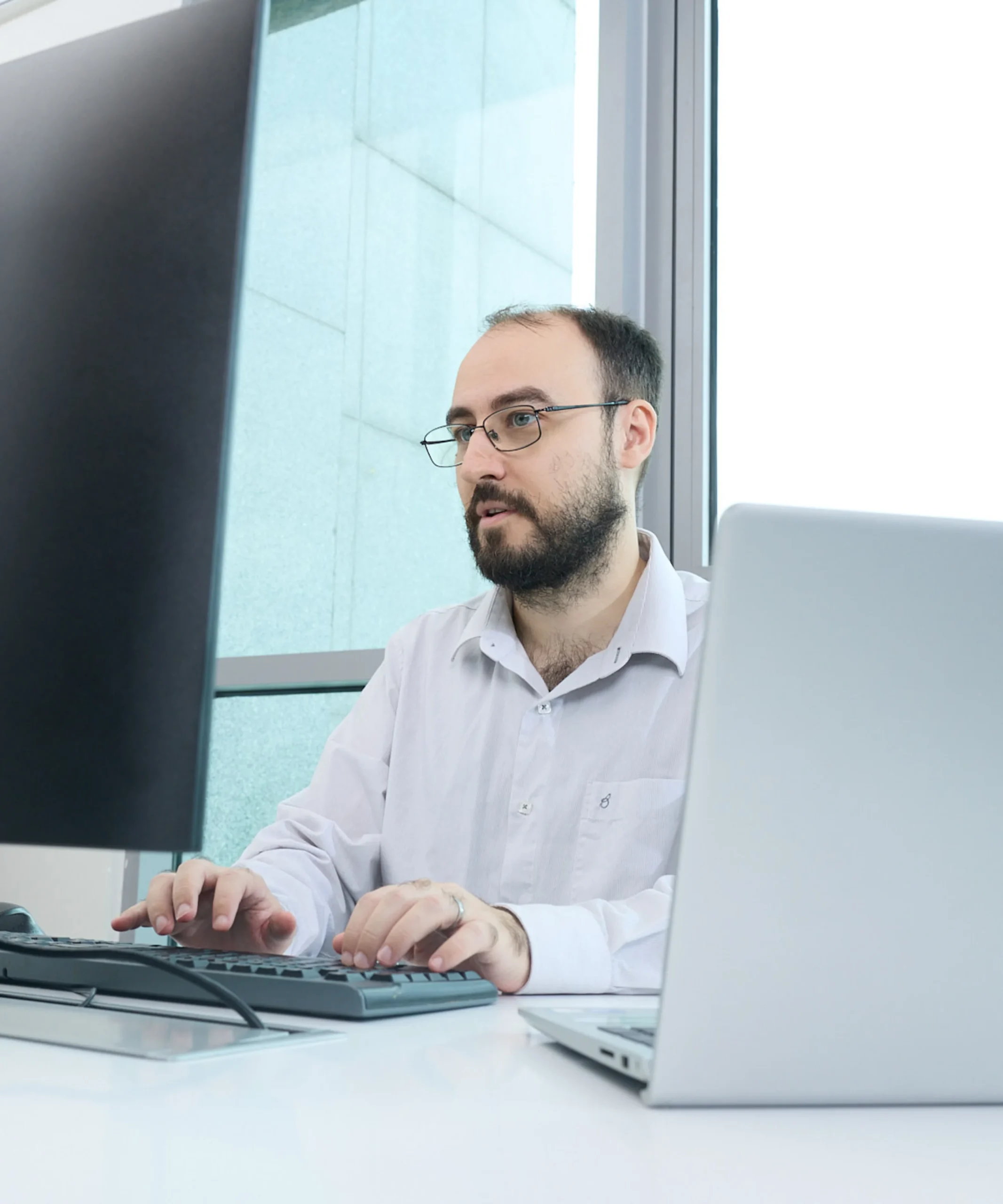 Developer working I Sunbytes Custom software development